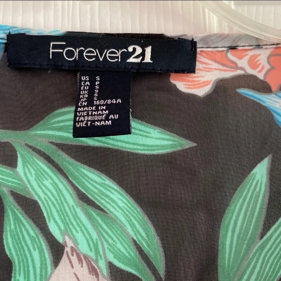 *4/$24* F21 Aloha Printed Top - Picture 6 of 8